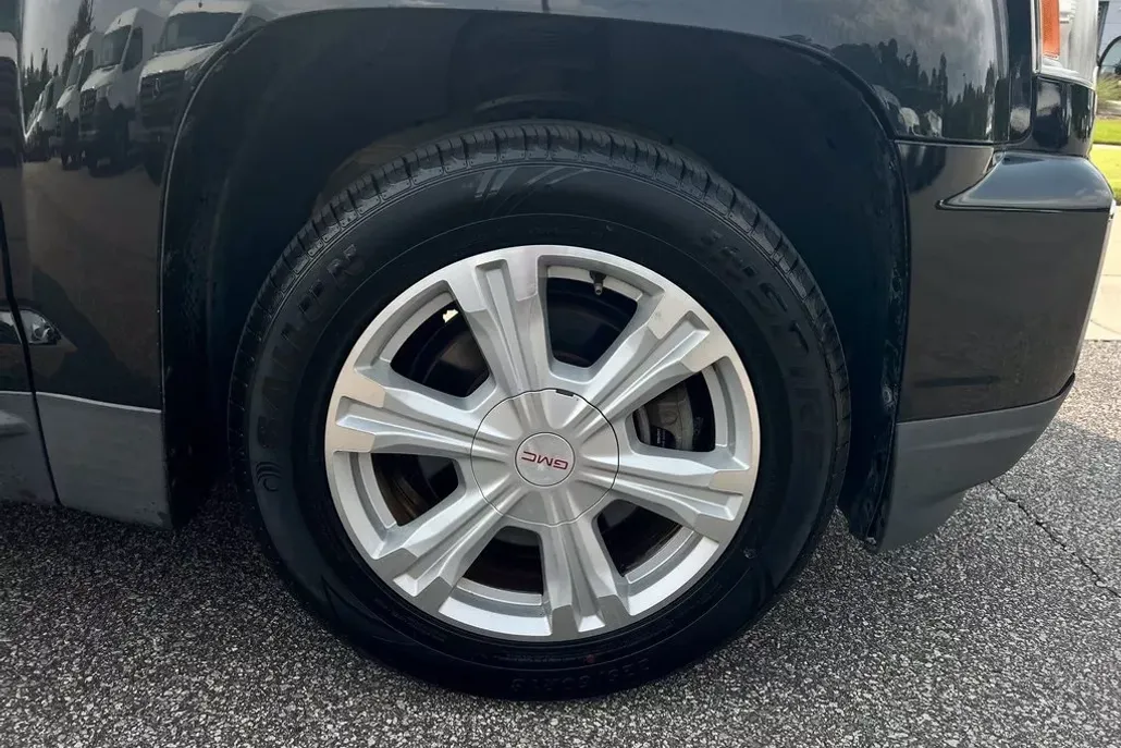 2017 Gmc Terrain SLE photo 1
