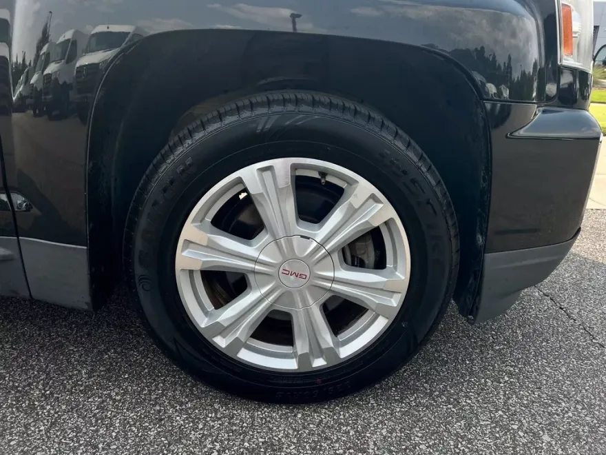 2017 Gmc Terrain SLE photo 1