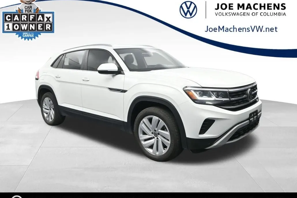2022 Volkswagen Atlas Cross Sport V6 SE Technology photo 1
