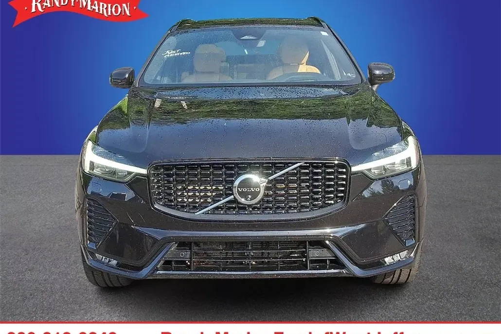 2024 Volvo XC60 B5 Ultimate photo 1