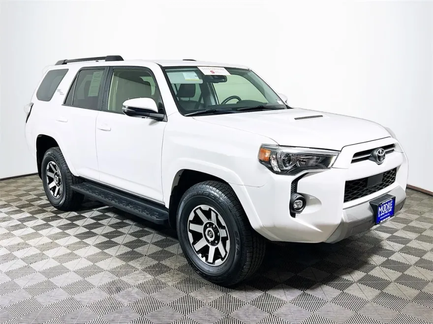 2022 Toyota 4Runner TRD Off-Road Premium photo 1