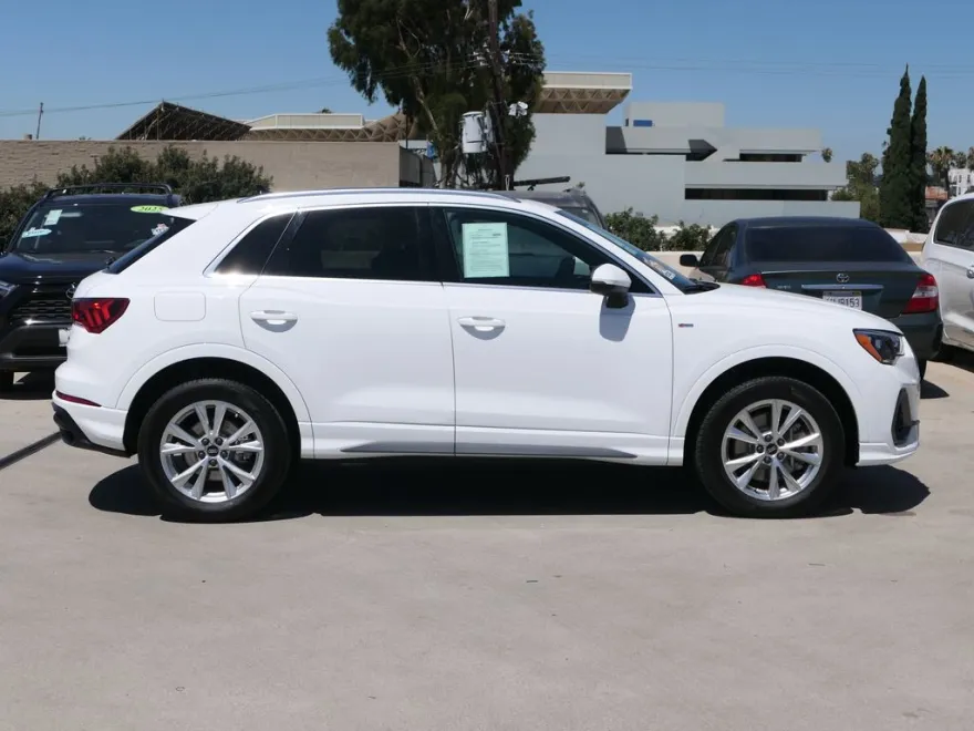 2022 Audi Q3 Premium S line photo 1