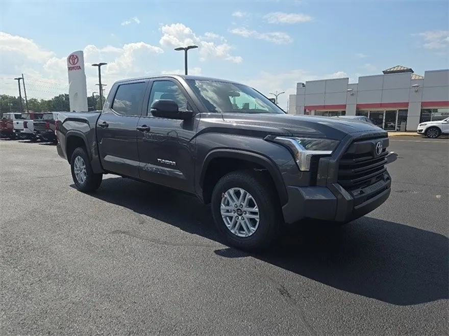 2026 Toyota Tundra SR5 photo 1