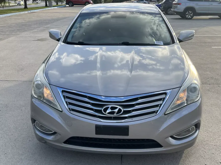 2012 Hyundai Azera photo 1