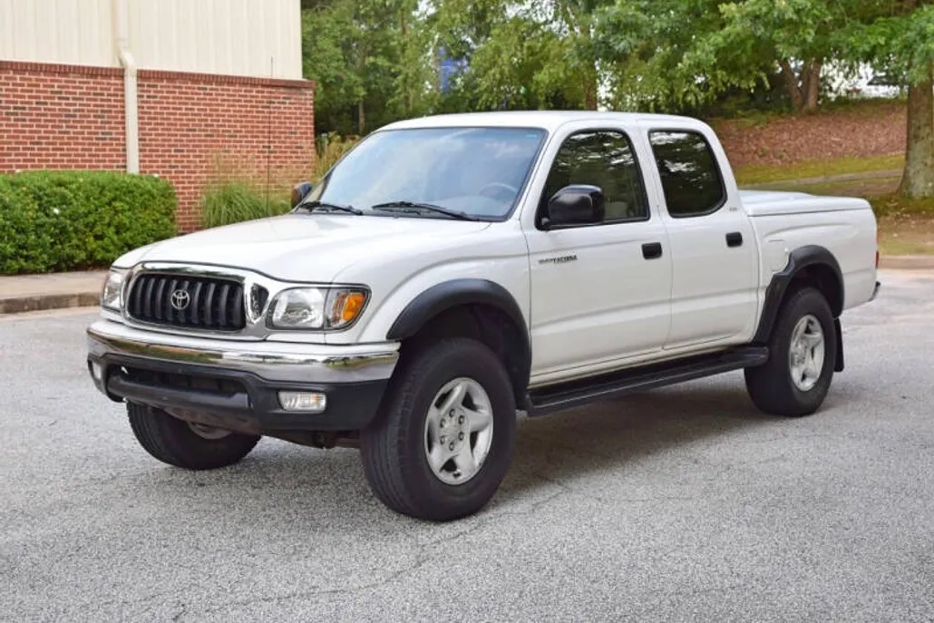 2001 Toyota Tacoma PreRunner V6 photo 1