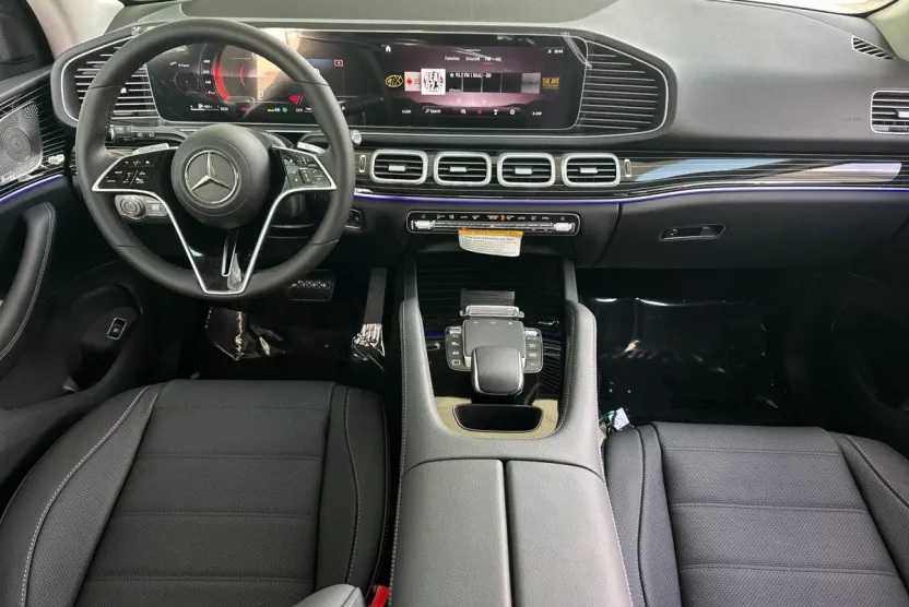 2026 Mercedes Benz GLE 450 4MATIC photo 1