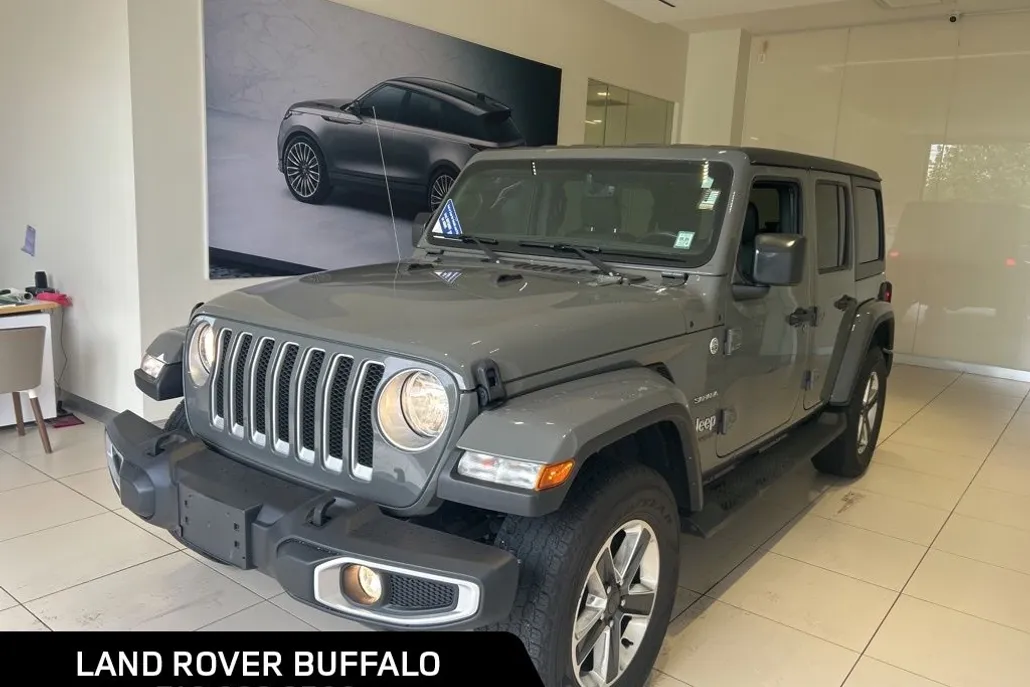 2021 Jeep Wrangler Unlimited Sahara photo 1