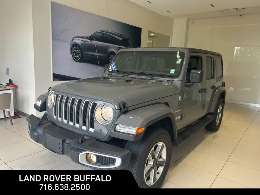 2021 Jeep Wrangler Unlimited Sahara photo 1