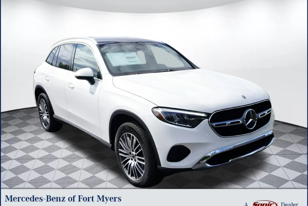 2025 Mercedes Benz GLC 300 photo 1