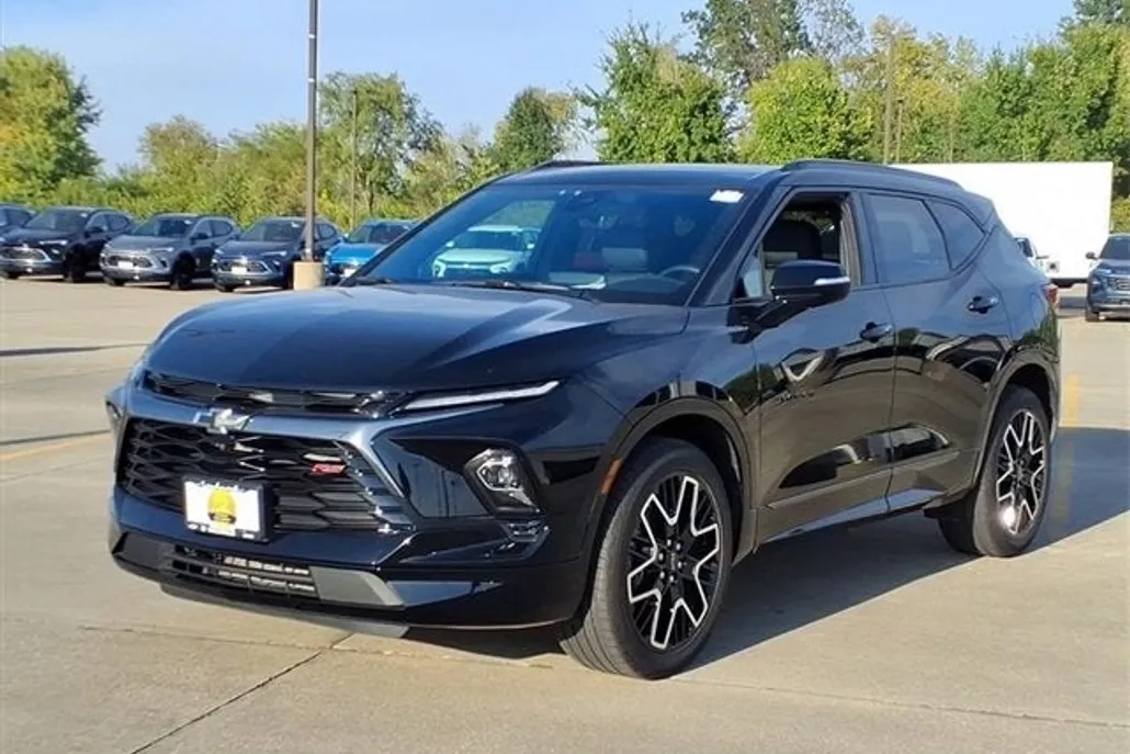 2025 Chevrolet Blazer RS photo 1
