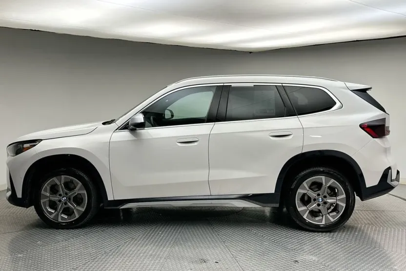 2023 Bmw X1 XDrive28i photo 1