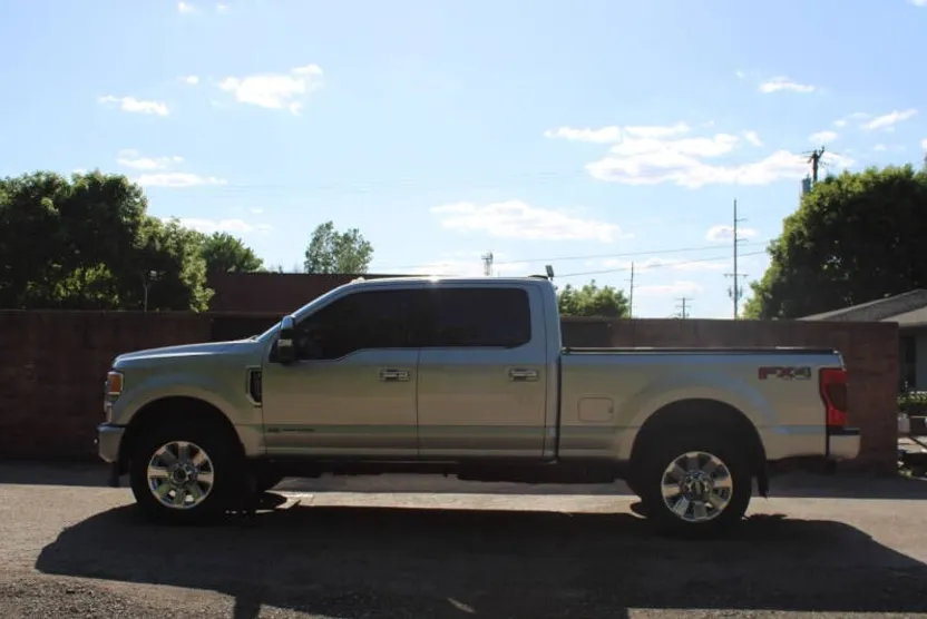2021 Ford F-250 Platinum photo 1