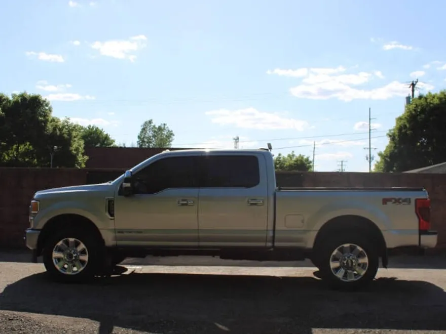2021 Ford F-250 Platinum photo 1