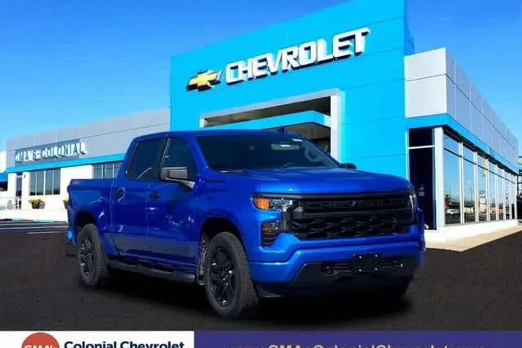 2026 Chevrolet Silverado 1500 Custom photo 1