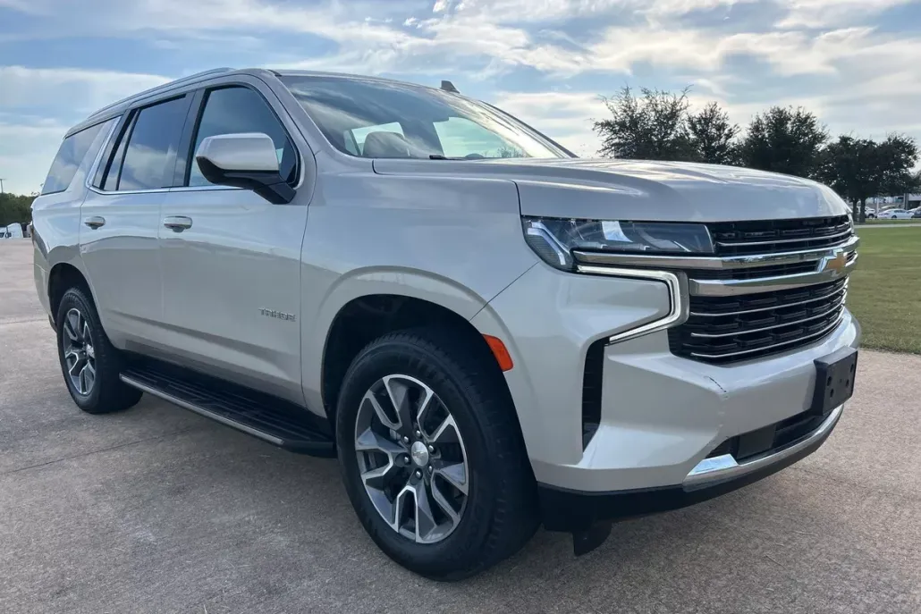 2021 Chevrolet Tahoe LT photo 1