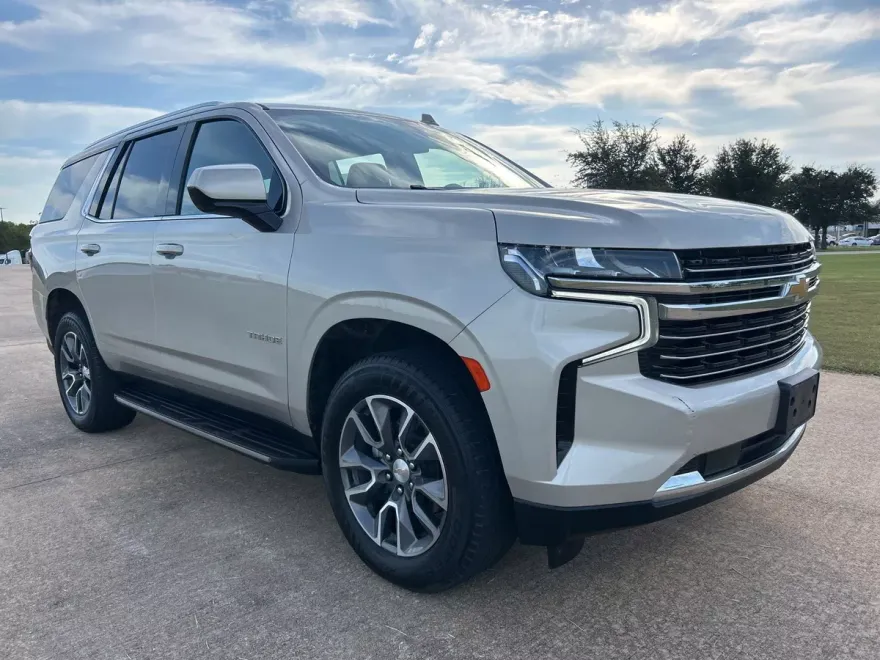 2021 Chevrolet Tahoe LT photo 1