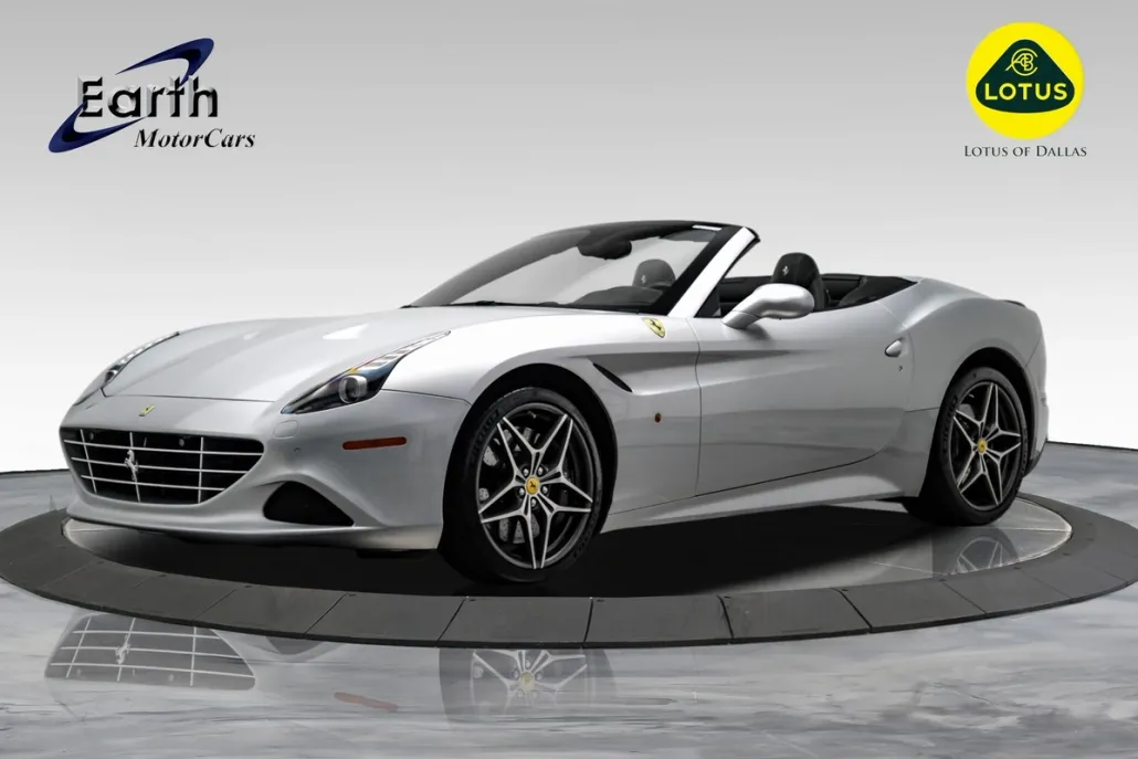 2016 Ferrari California T photo 1