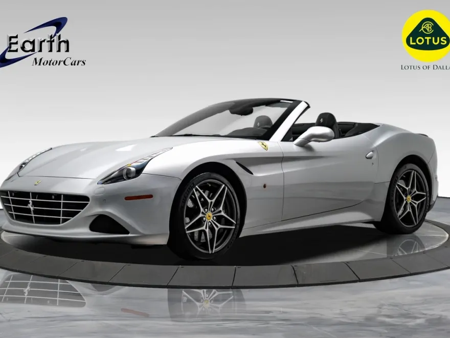 2016 Ferrari California T photo 1