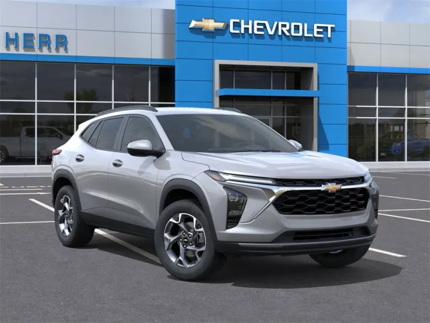 2025 Chevrolet Trax LT photo 1