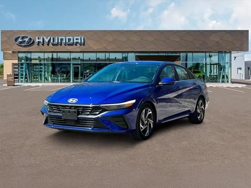 2025 Hyundai Elantra Limited photo 1