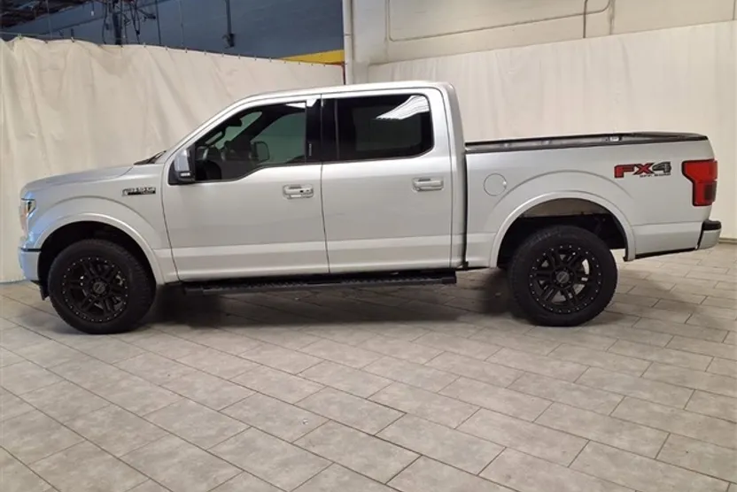 2019 Ford F-150 Lariat photo 1