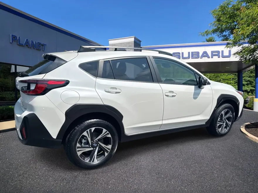 2024 Subaru Crosstrek Premium photo 1