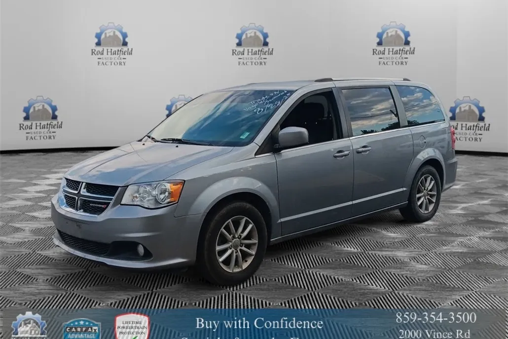 2019 Dodge Grand Caravan SXT photo 1