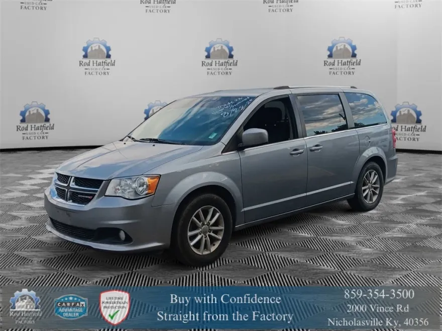 2019 Dodge Grand Caravan SXT photo 1