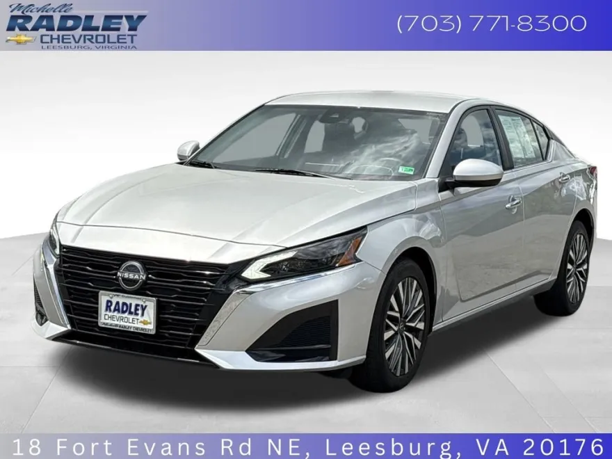 2024 Nissan Altima 2.5 SV photo 1