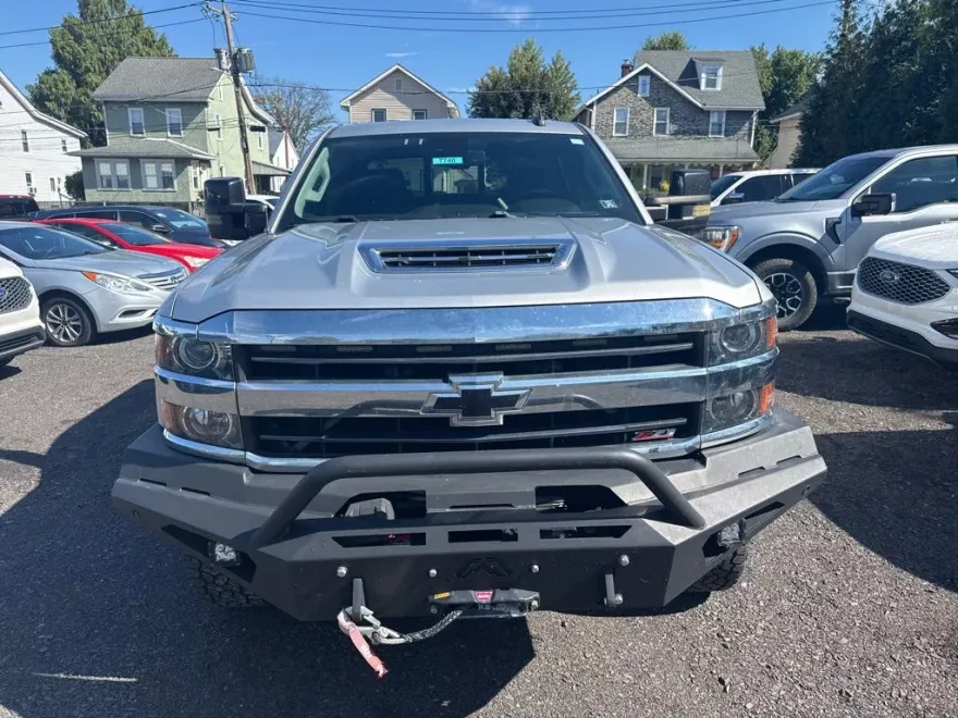 2019 Chevrolet Silverado 2500HD LTZ photo 1