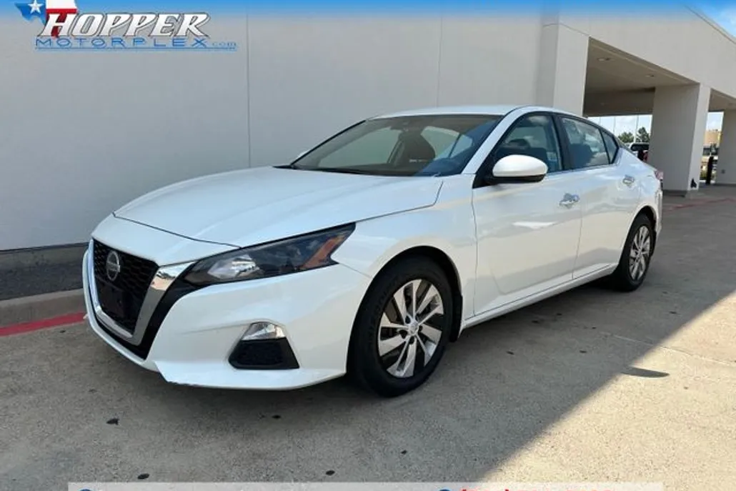 2022 Nissan Altima 2.5 S photo 1