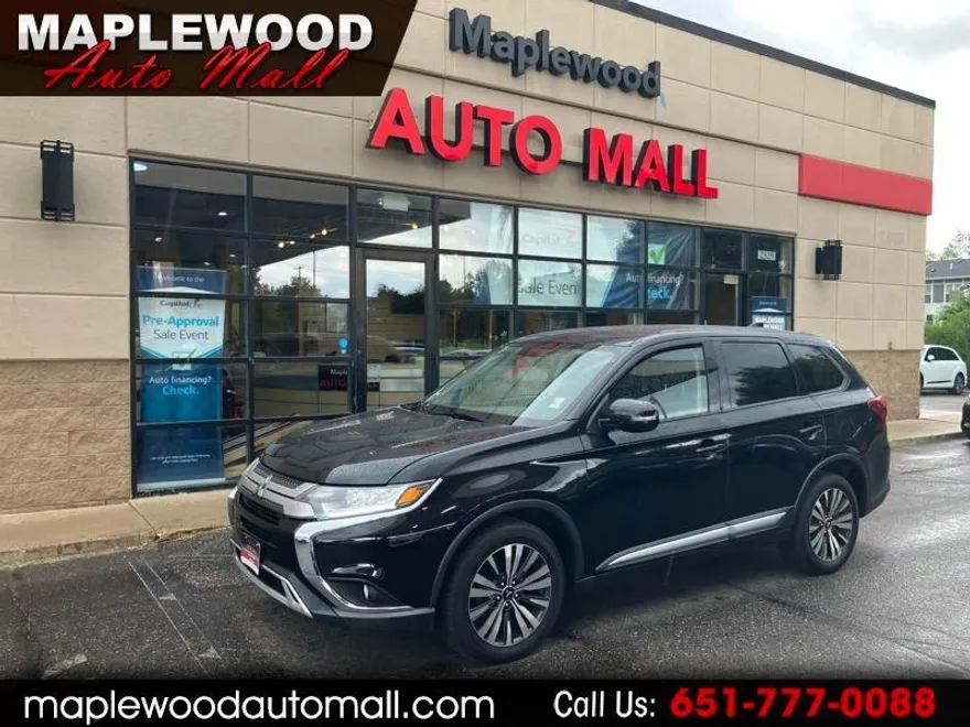 2019 Mitsubishi Outlander SEL photo 1