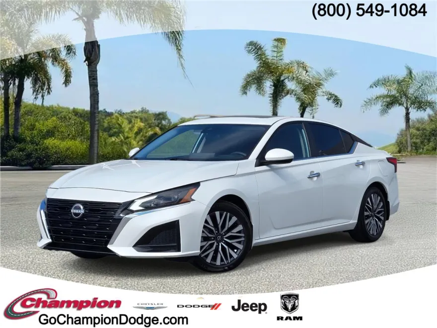 2024 Nissan Altima 2.5 SV photo 1
