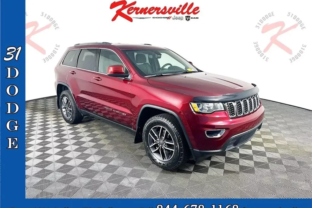 2019 Jeep Grand Cherokee Laredo E photo 1