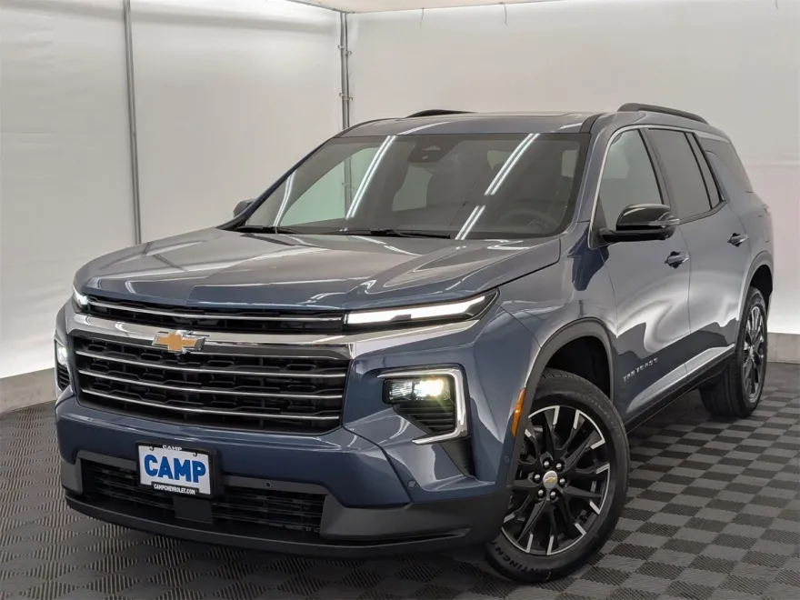 2026 Chevrolet Traverse photo 1