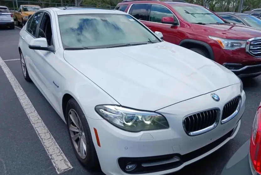 2016 Bmw 528i 5-series photo 1