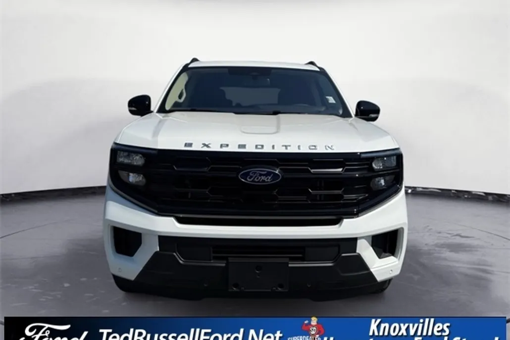 2025 Ford Expedition photo 1