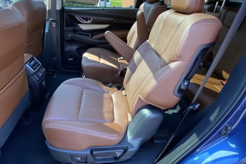 2020 Subaru Ascent Touring photo 1