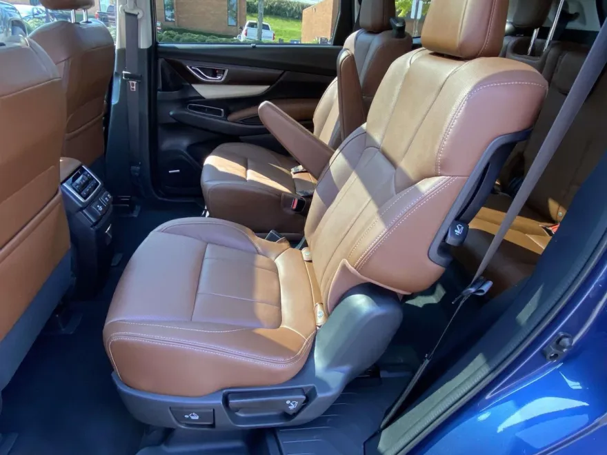 2020 Subaru Ascent Touring photo 1