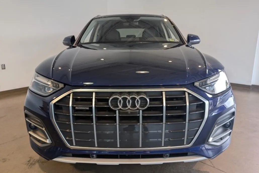 2021 Audi Q5 45 Premium Plus photo 1
