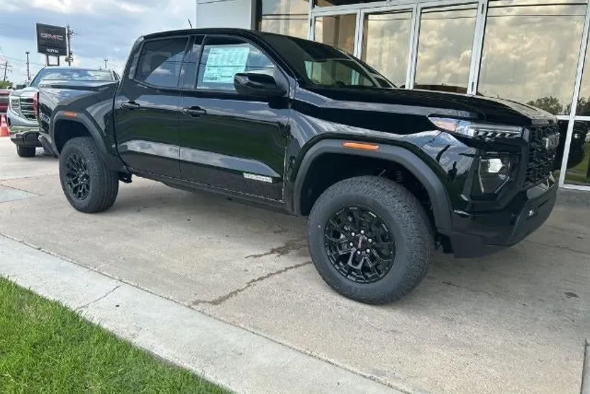 2026 Gmc Canyon Elevation photo 1