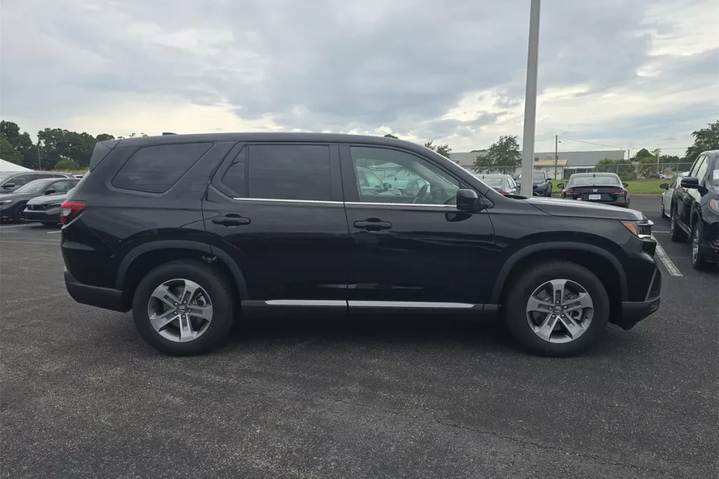 2025 Honda Pilot EX-L photo 1