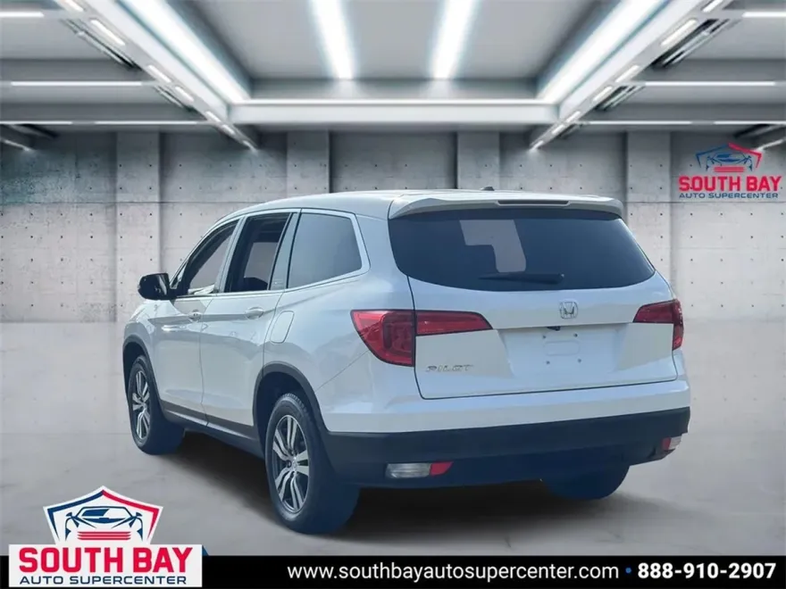 2018 Honda Pilot EX Sport photo 1