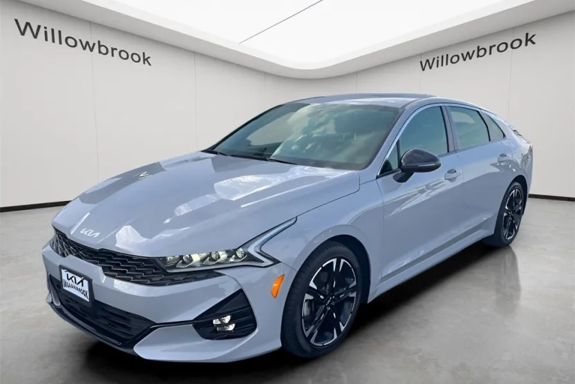2023 Kia K5 GT-Line photo 1