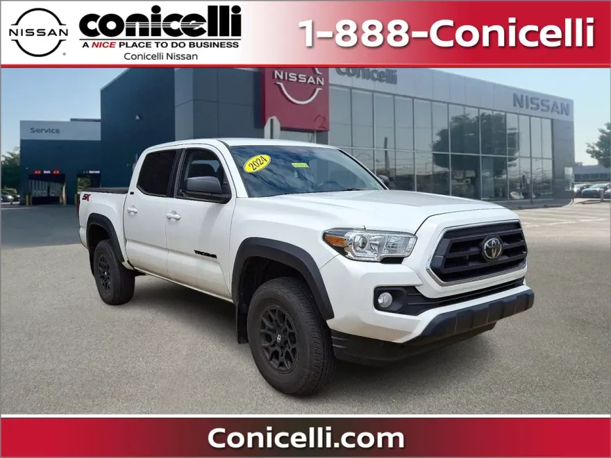 2023 Toyota Tacoma SR5 photo 1