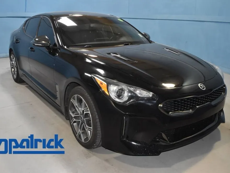 2021 Kia Stinger GT-Line photo 1