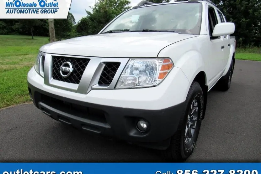 2021 Nissan Frontier King Cab PRO-4X photo 1