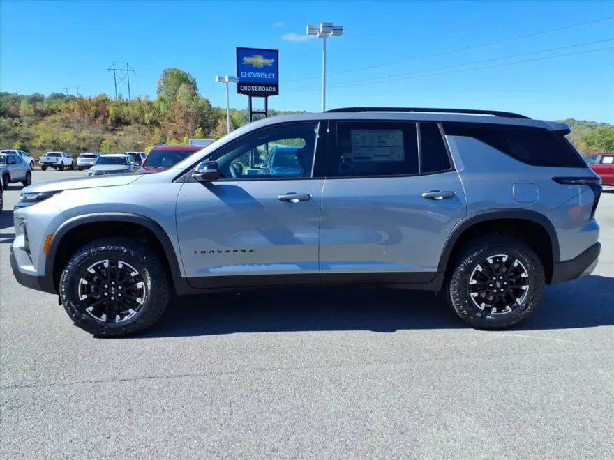 2026 Chevrolet Traverse Z71 photo 1