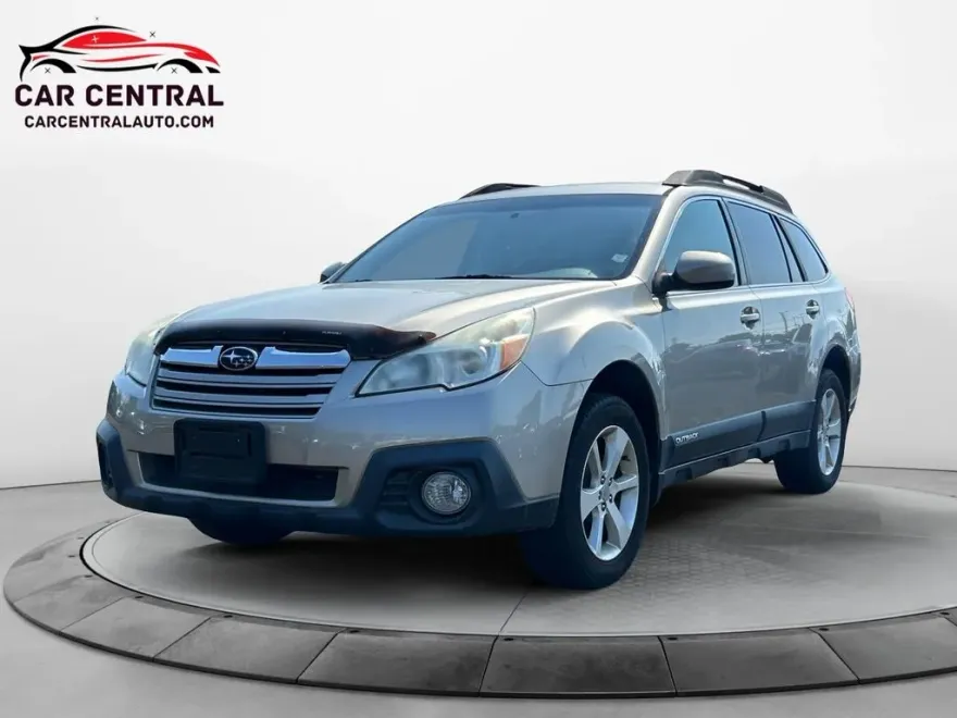 2014 Subaru Outback 2.5i Premium photo 1
