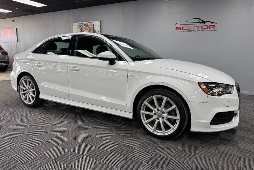 2016 Audi A3 2.0T Quattro Prestige photo 1